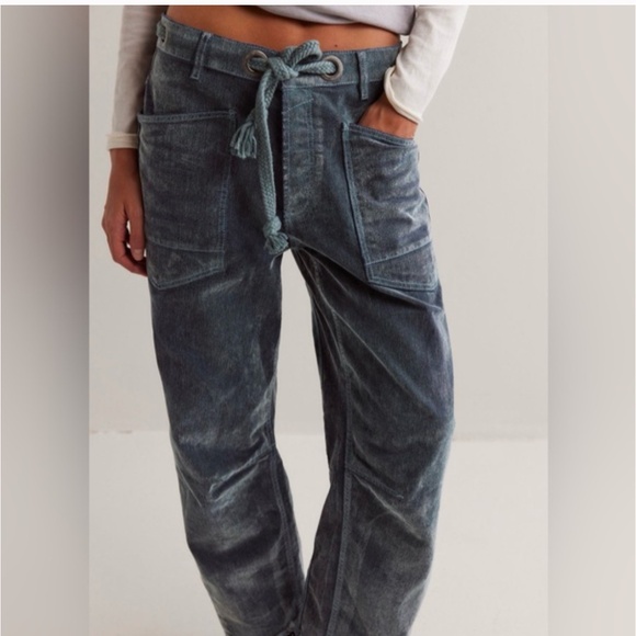 Free People Moxie Low Slung Pull On Barrel Flocked Jean - Picture 1 of 6